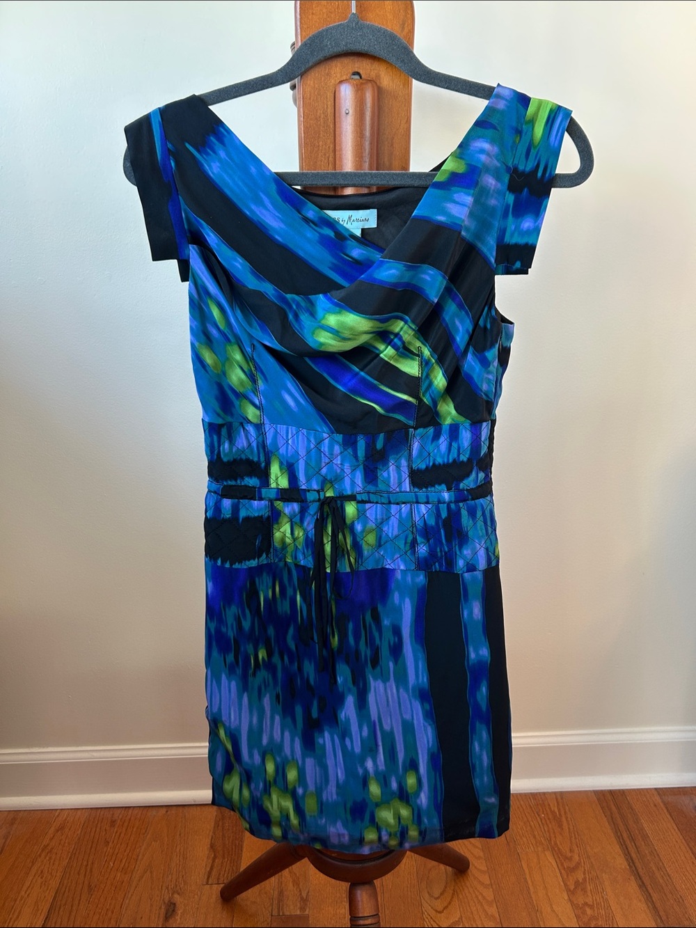 Guess by Marciano 100% Silk Abstract Green, Blue, Black Printed Dress Size 4